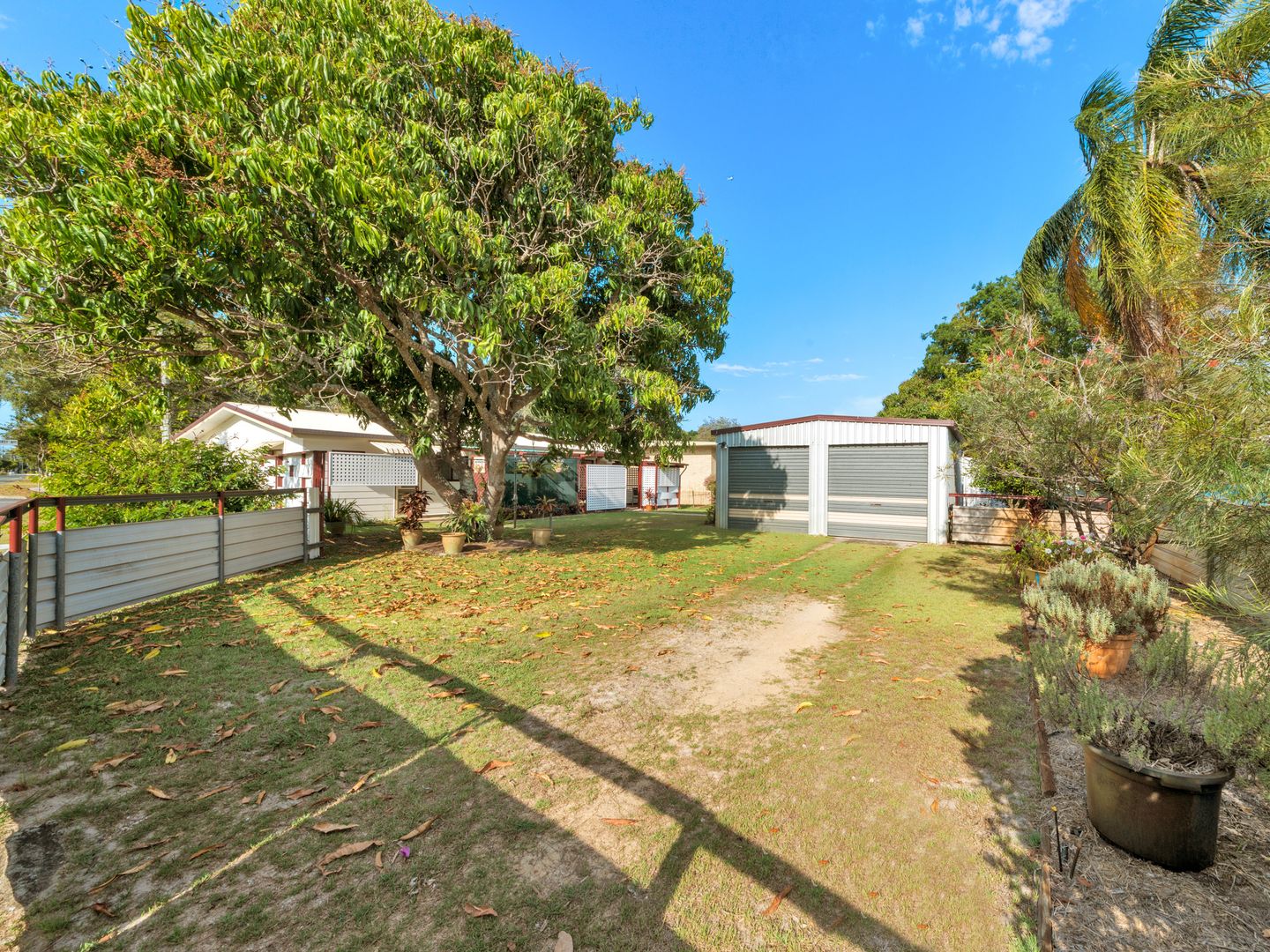 20 First Avenue, Beachmere QLD 4510, Image 1