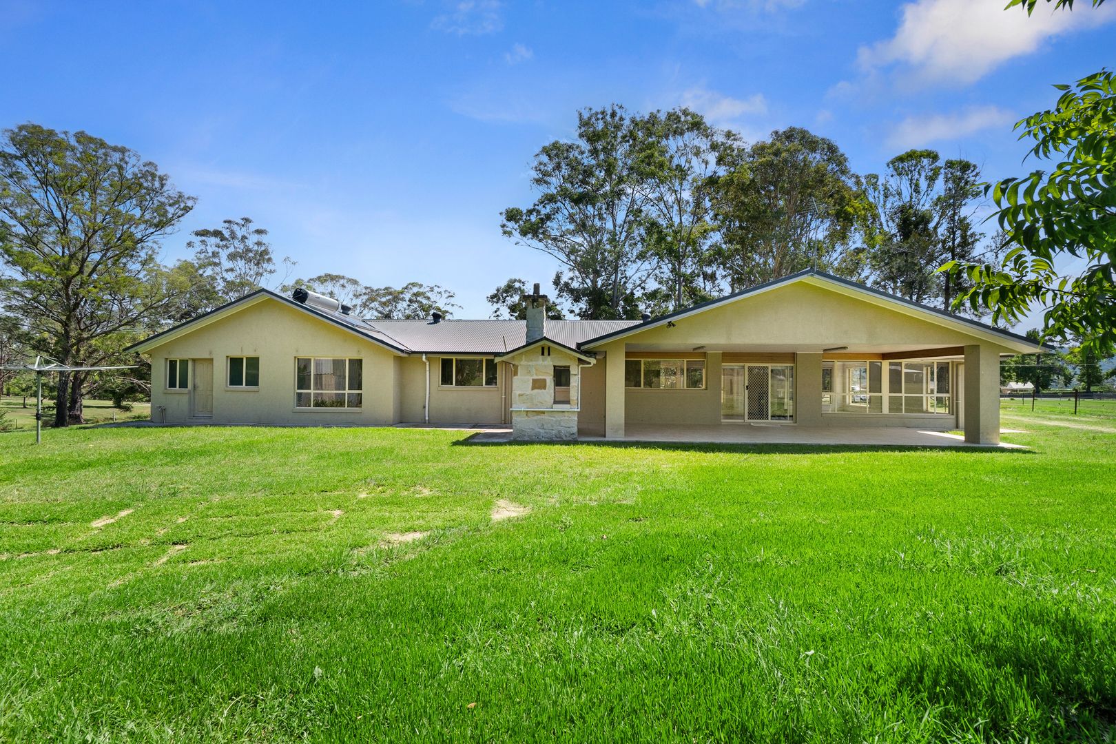 105111 West Wilchard Road, Castlereagh NSW 2749 House For Rent
