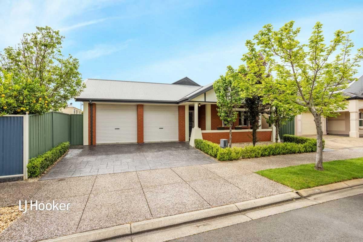 4 bedrooms House in 4 Maple Circuit MAWSON LAKES SA, 5095
