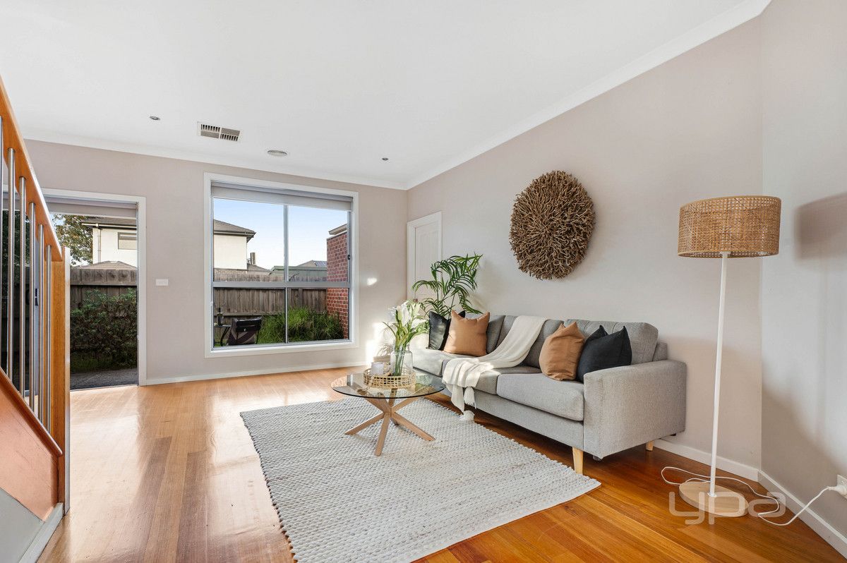 2/5 Daley Street, Glenroy VIC 3046, Image 1