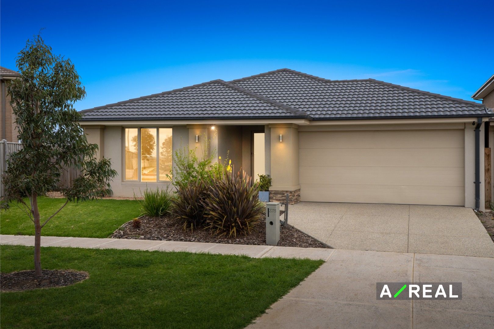 4 bedrooms House in 378 Saltwater Promenade POINT COOK VIC, 3030
