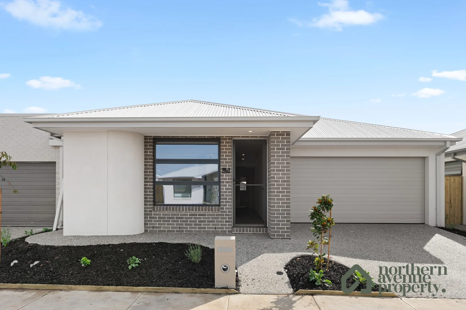 8 Comox Ave, Wyndham Vale VIC 3024