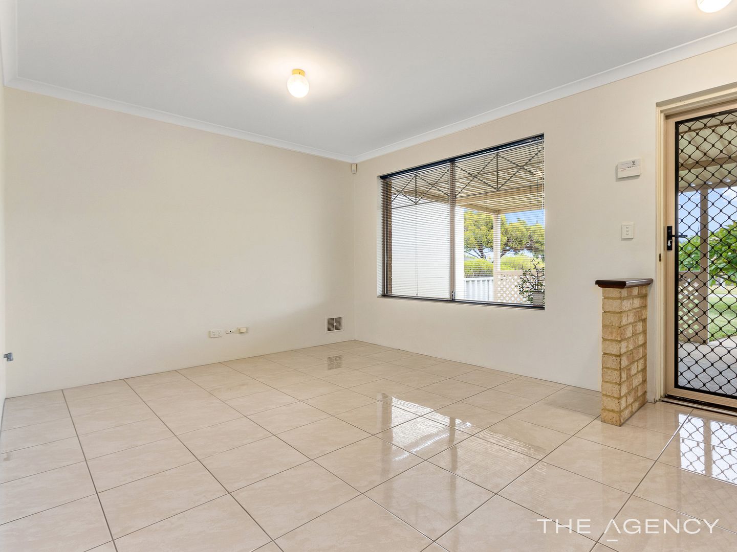 6 Jersey Way, Waikiki WA 6169, Image 2