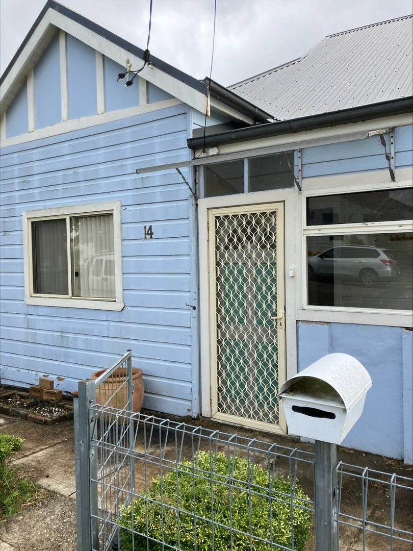 3 bedrooms House in 14 Read Avenue LITHGOW NSW, 2790