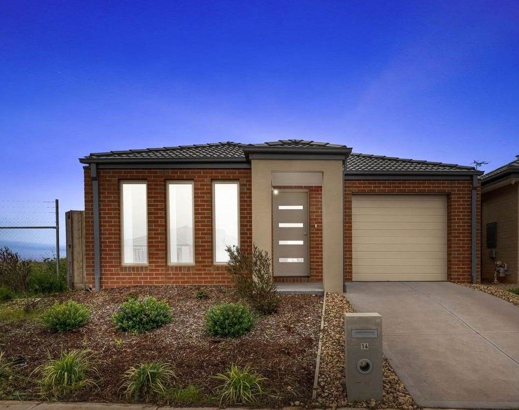 4 bedrooms House in 14 CLAUSCEN AVENUE WEIR VIEWS VIC, 3338