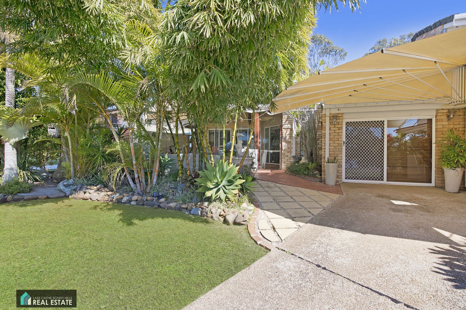 Unit 1/1655 Ocean Dr, Lake Cathie NSW 2445, Image 0