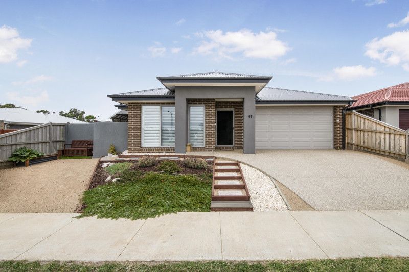 4 bedrooms House in 41 Gaudi Boulevard CORINELLA VIC, 3984