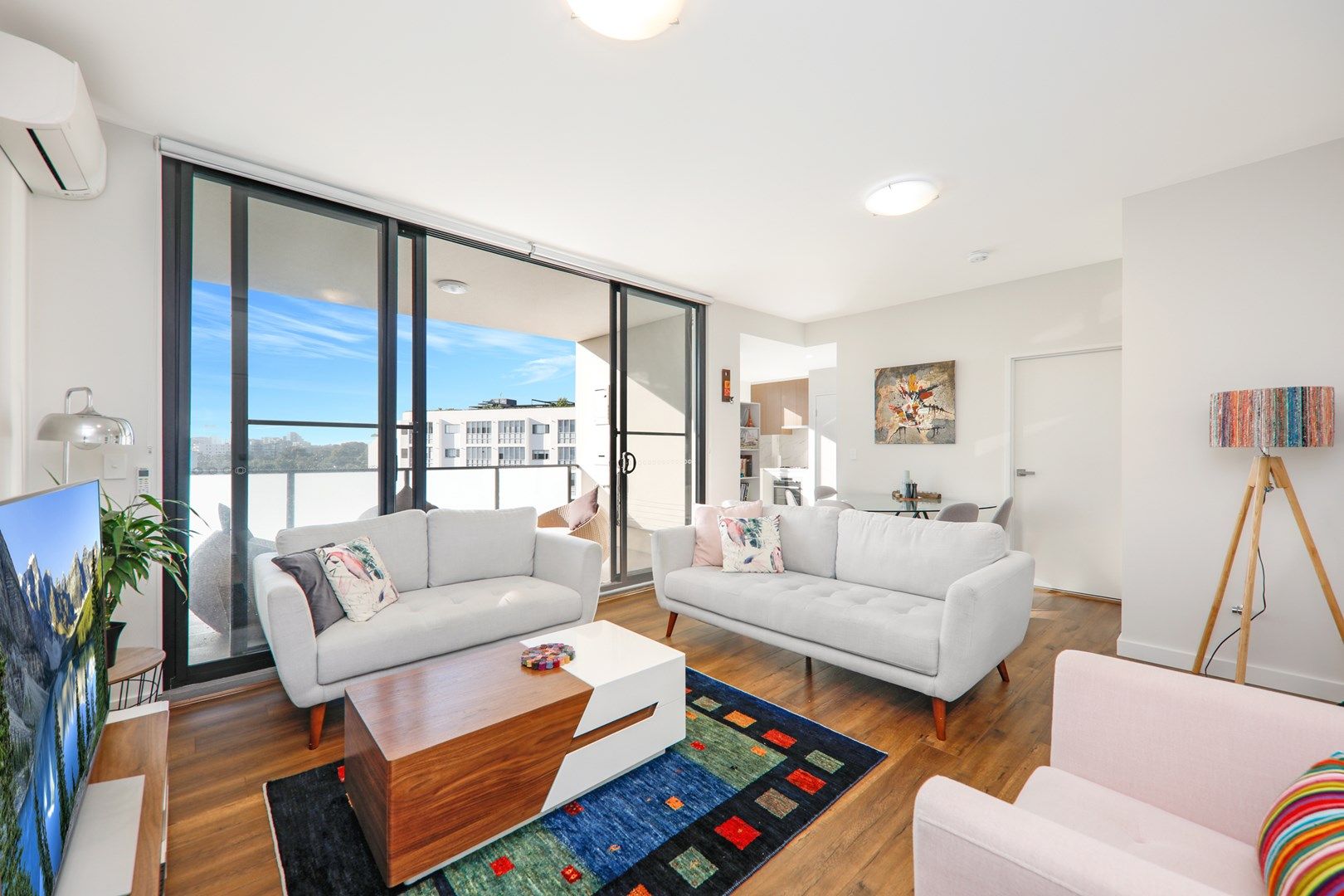 1 bedrooms Apartment / Unit / Flat in 607/16-20 Smallwood Avenue HOMEBUSH NSW, 2140