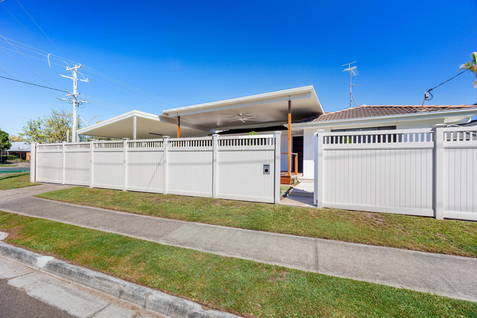 Additional image 2 of 116 Point Cartwright Drive, Buddina QLD 4575