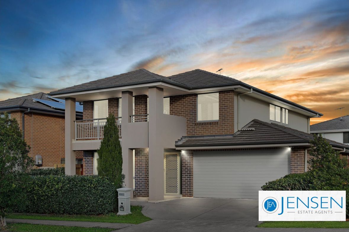 5 bedrooms House in 22 Amarco Circuit THE PONDS NSW, 2769