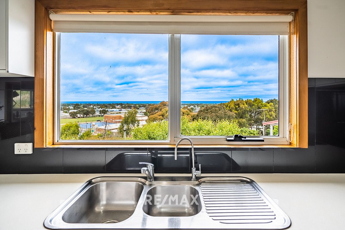 21 Outlook Avenue, Lakes Entrance VIC 3909 Domain