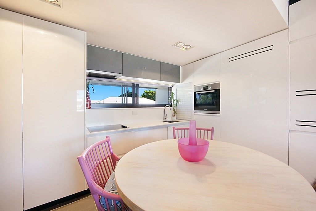 1/1D Plant Street, West End QLD 4810, Image 2