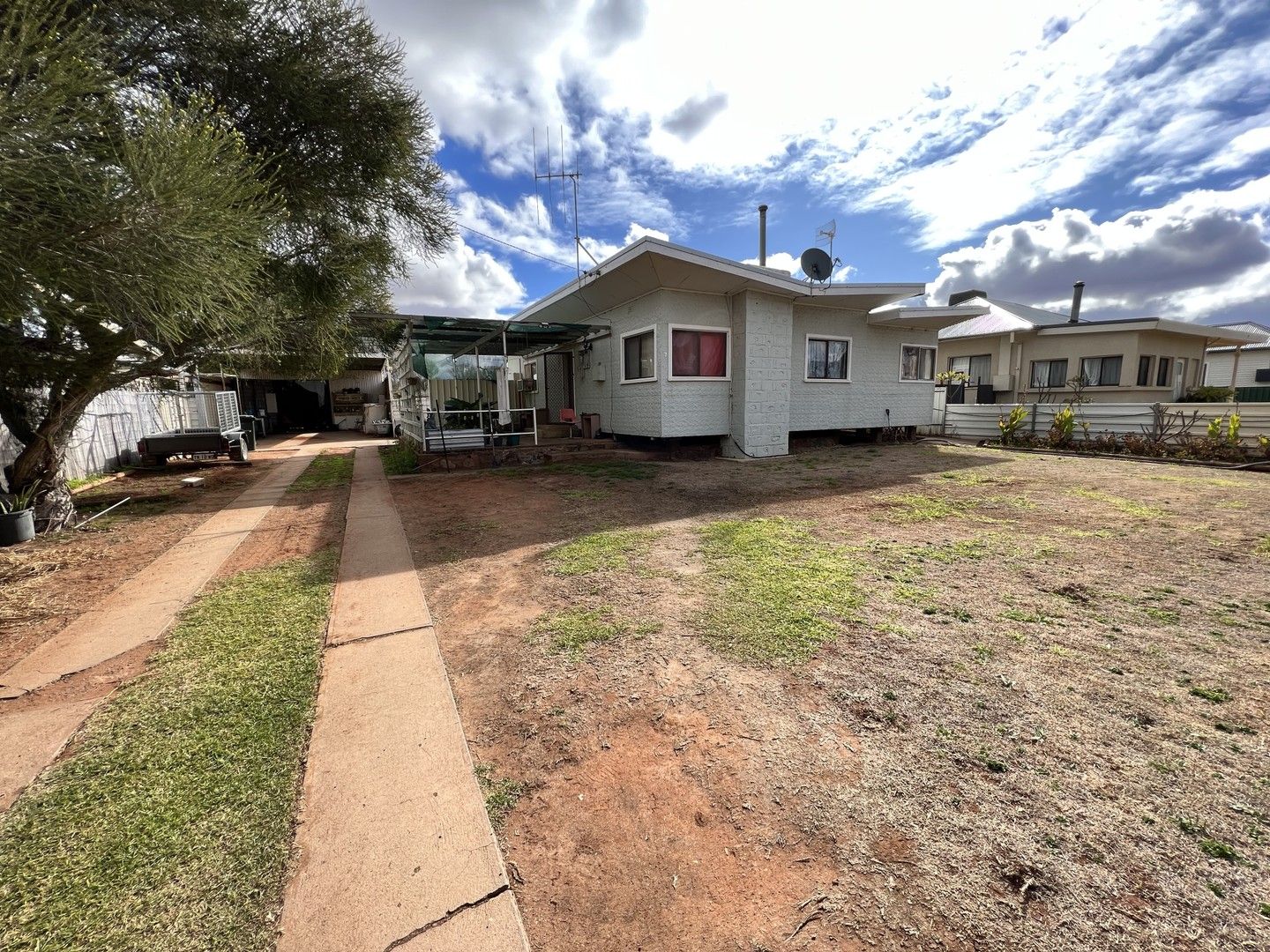 Sold 7 Racecourse Road, Broken Hill NSW 2880 on 23 Mar 2023