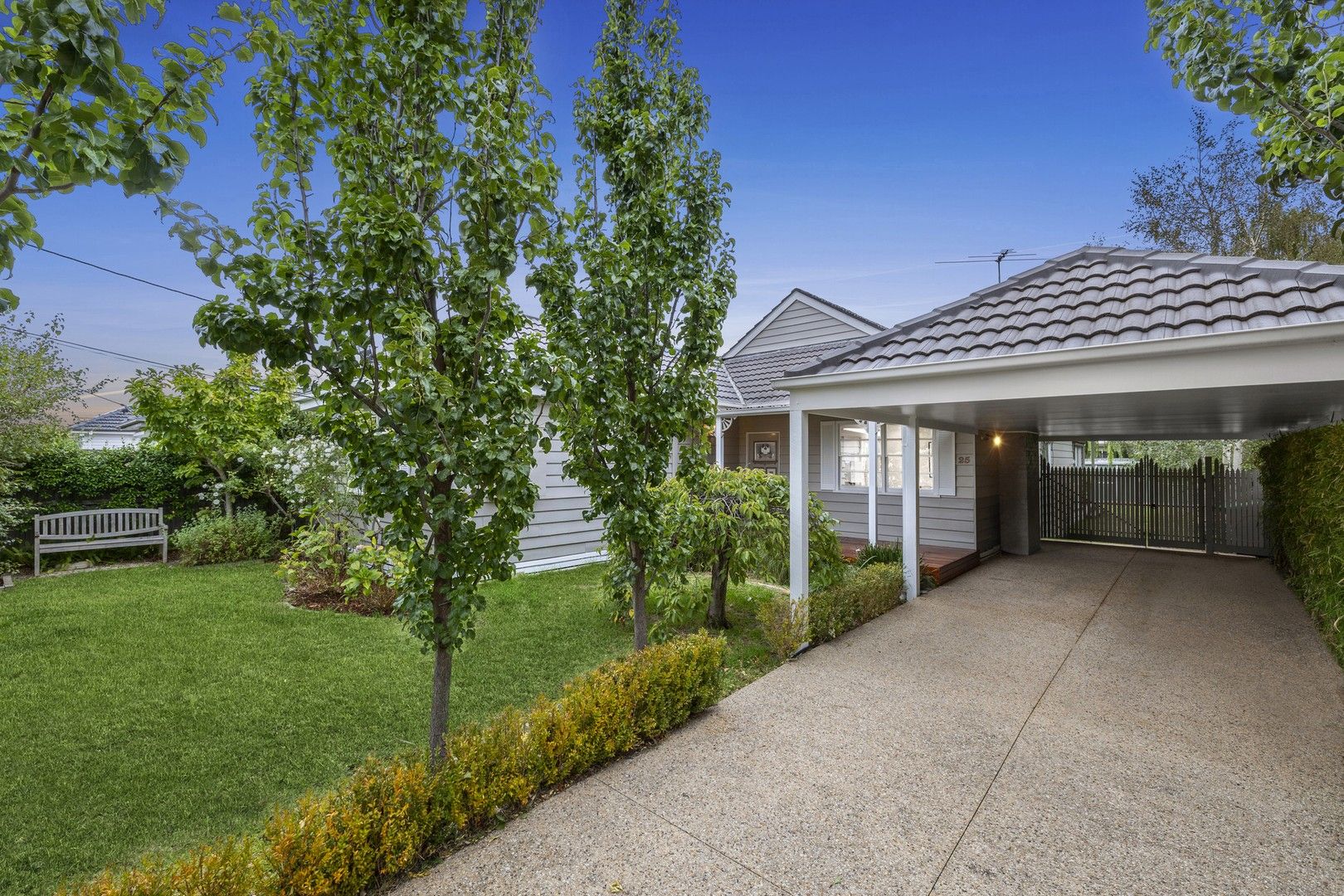 25 Frank Avenue, Clayton South VIC 3169, Image 1