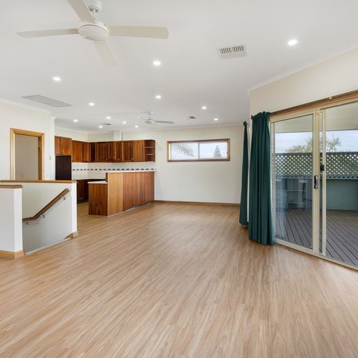 15 Breckan Avenue, Victor Harbor SA 5211, Image 2