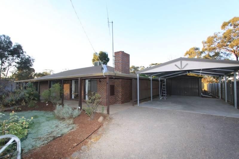 8 Torren Street, MARONG VIC 3515, Image 1