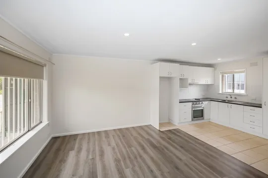 2/57 Northcott Parade, Mount Austin NSW 2650 - Apartment For Rent | Domain
