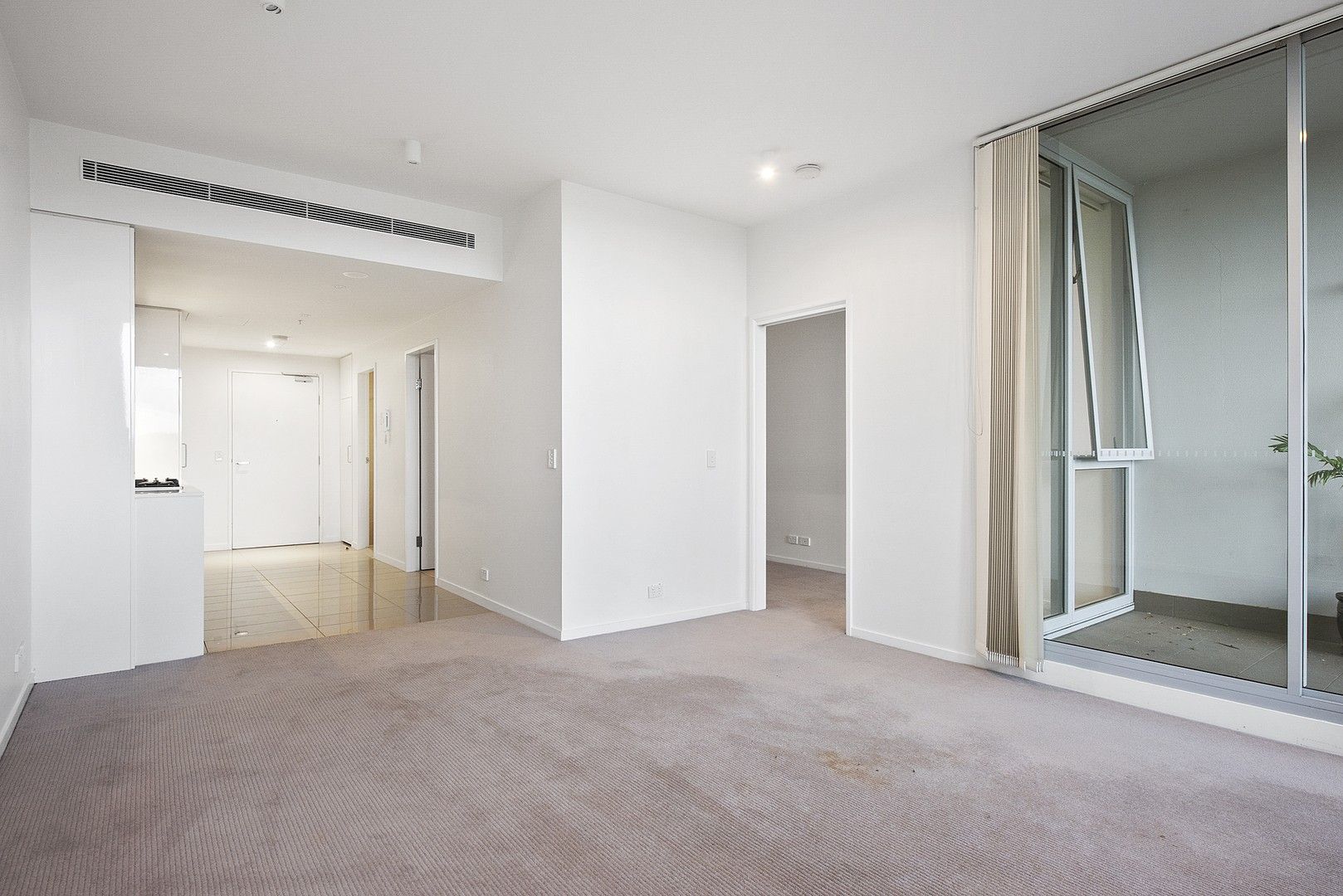 708/4 Saunders Close, Macquarie Park NSW 2113, Image 2