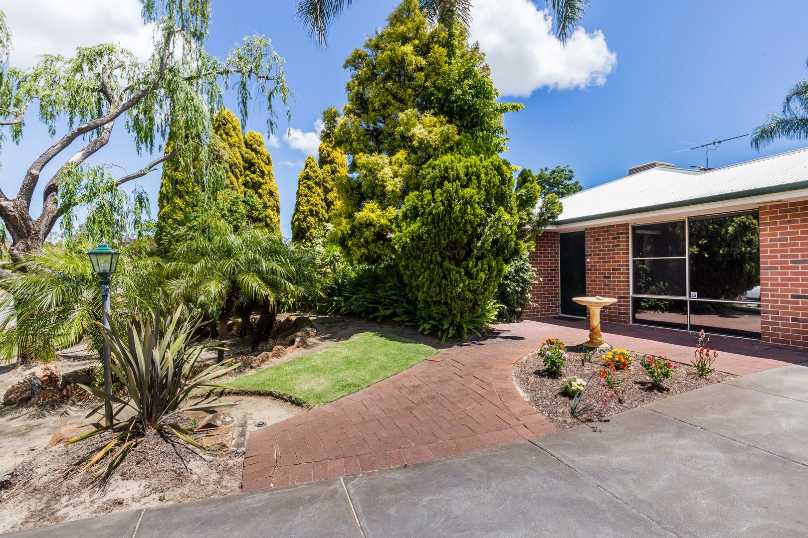 37 Wineberry Loop, South Lake WA 6164, Image 2