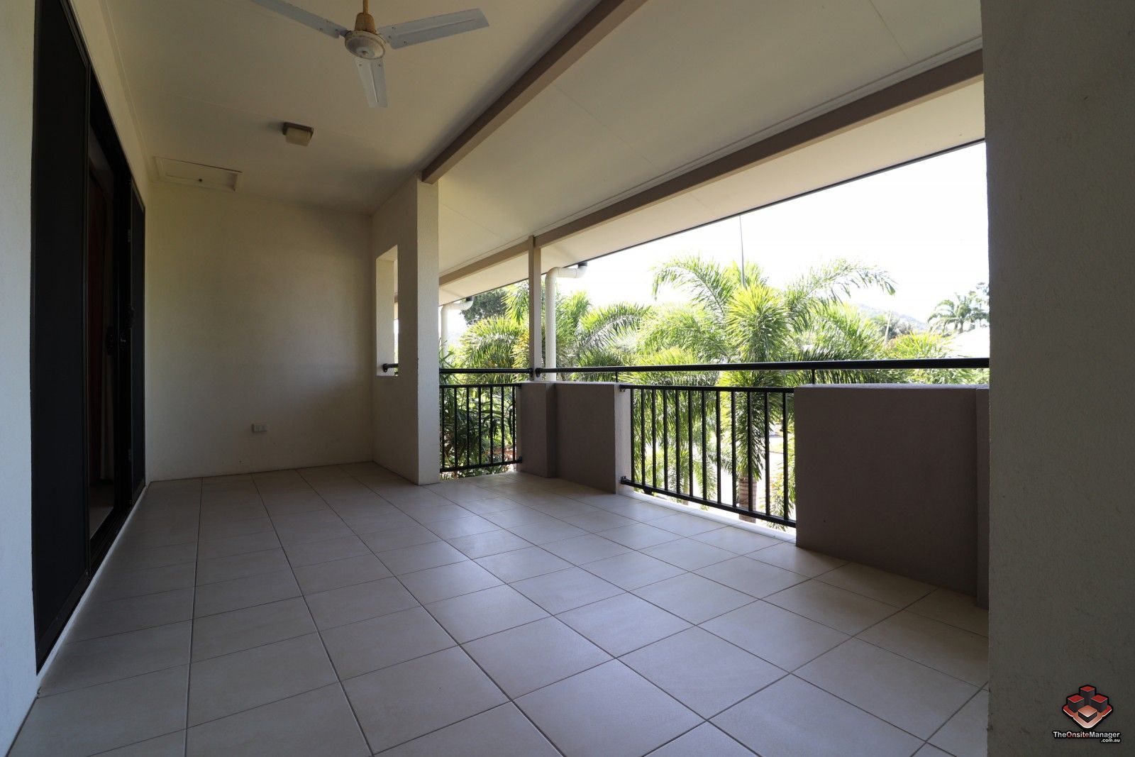 ID:21096237/6-24 Henry Street, West End QLD 4810, Image 0