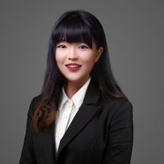 Nicole Huang, Sales representative