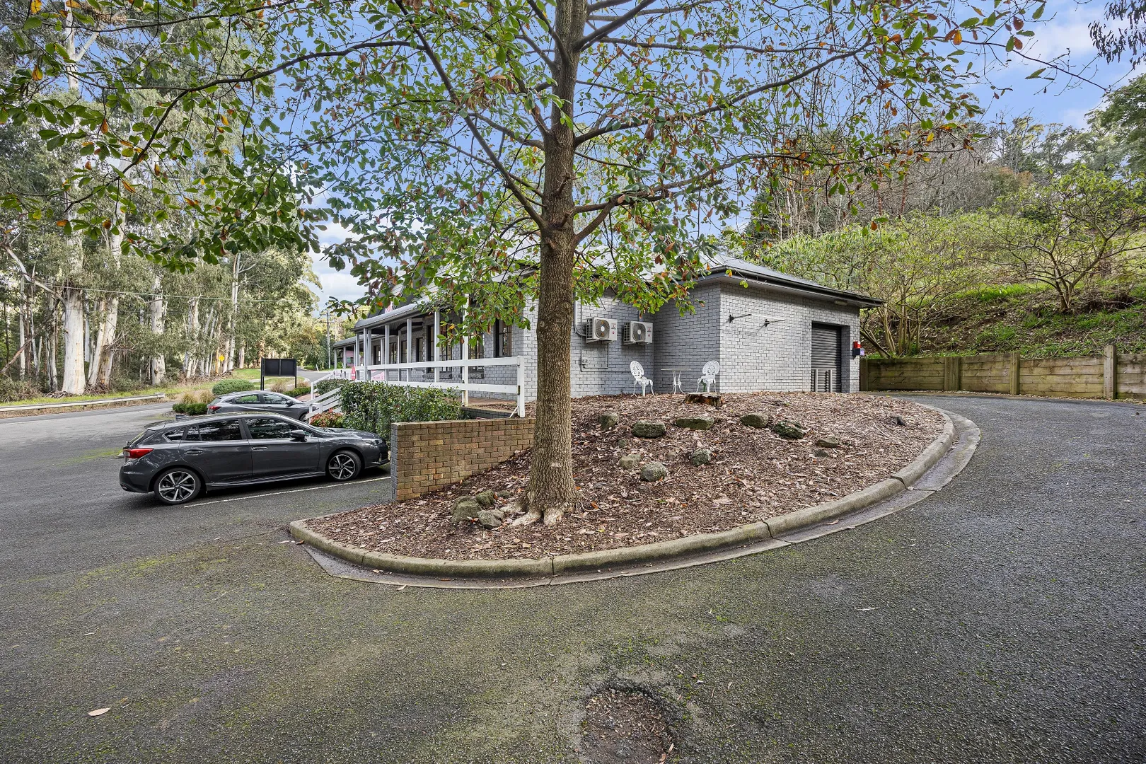 Secure Income + Smart Growth Earn While You Build  Commercial Investment with Residential Upside in the Heart of Cockatoo - View 4
