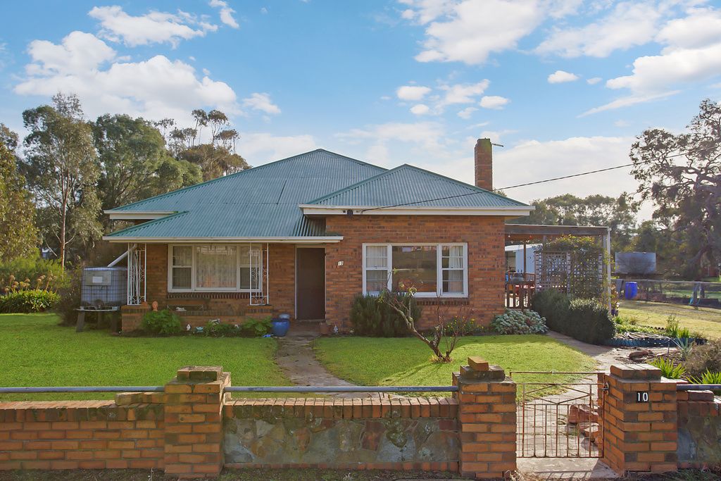 10 Station Street, Glenthompson VIC 3293, Image 0