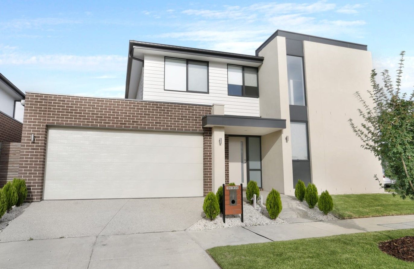 4 bedrooms House in 1 Hut Road CLYDE NORTH VIC, 3978