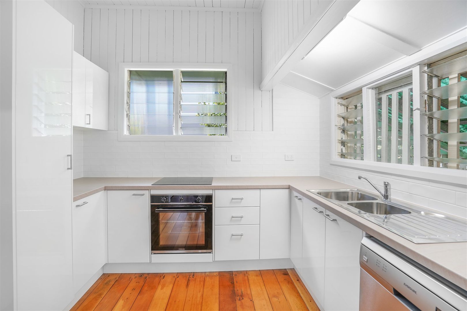 3 bedrooms House in 43 Thirteenth Ave KEDRON QLD, 4031