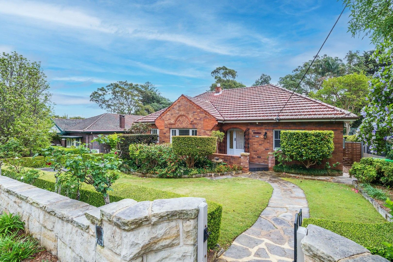 4 bedrooms House in 62 Chelmsford Avenue LINDFIELD NSW, 2070