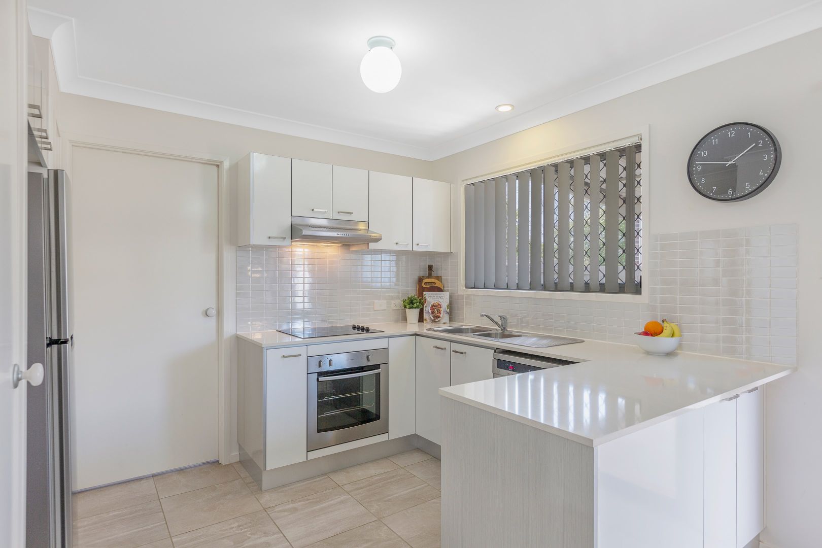 16/2 Lavender Drive, Griffin QLD 4503, Image 2