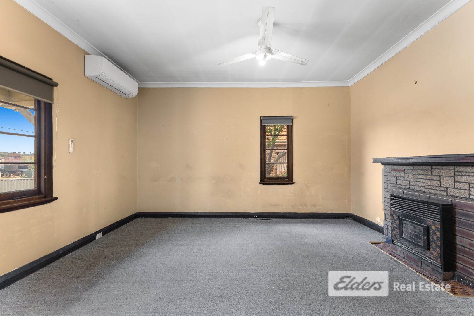 21 Deakin Street, Collie WA 6225, Image 2