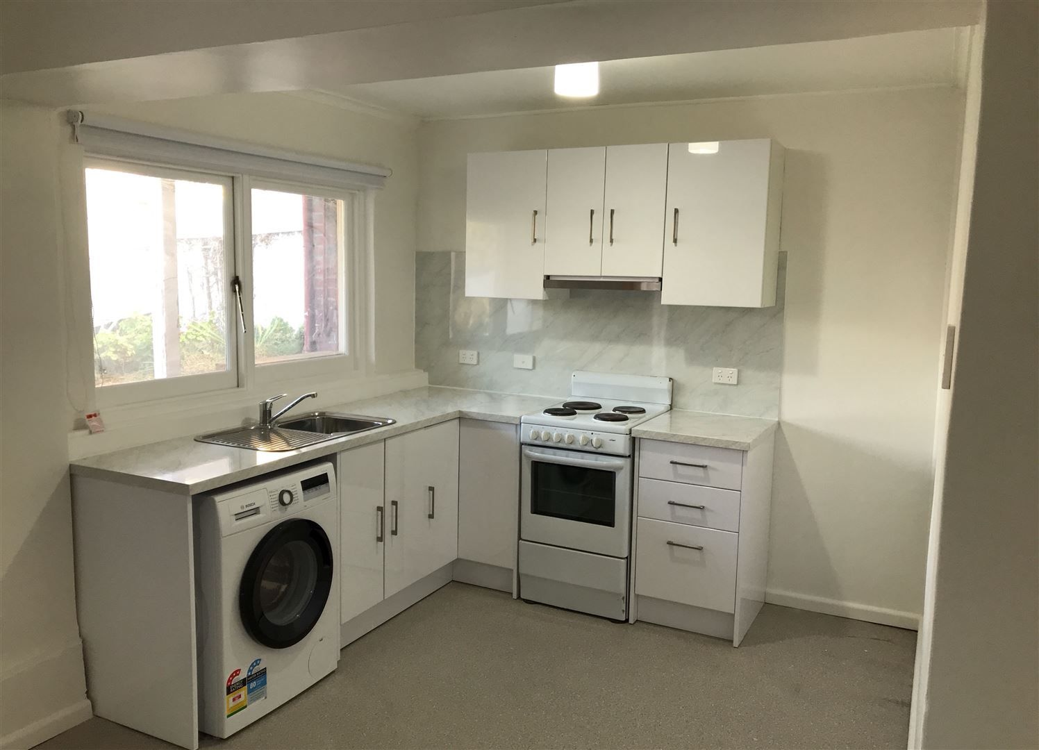 1 bedrooms Apartment / Unit / Flat in 8a Summerhill Road WEST HOBART TAS, 7000