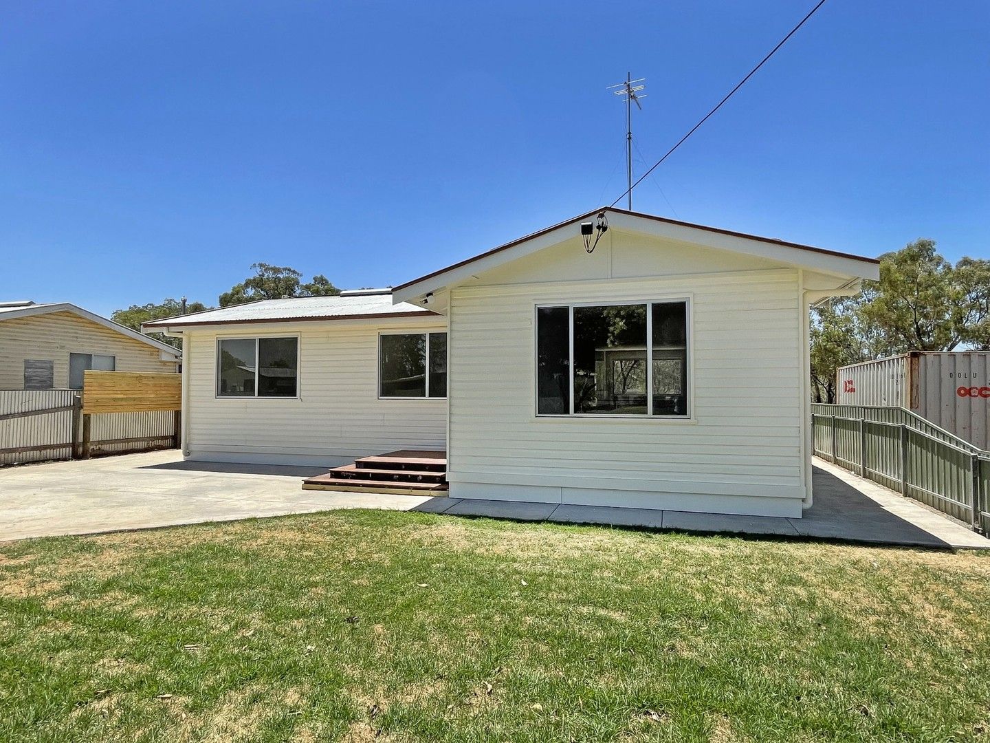 1 Kook Street, Darlington Point NSW 2706, Image 0