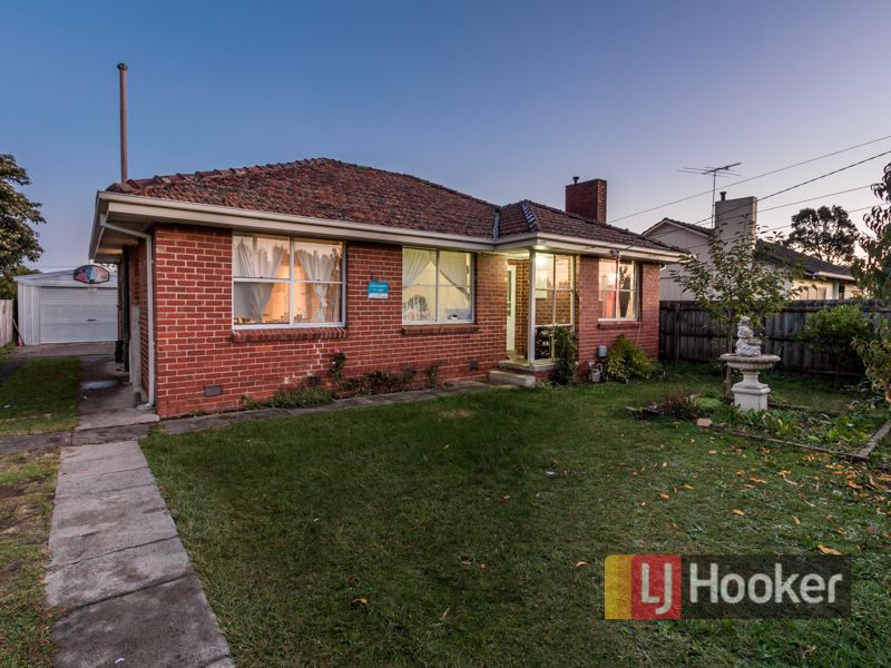 19 Photinia Street, DOVETON VIC 3177, Image 0