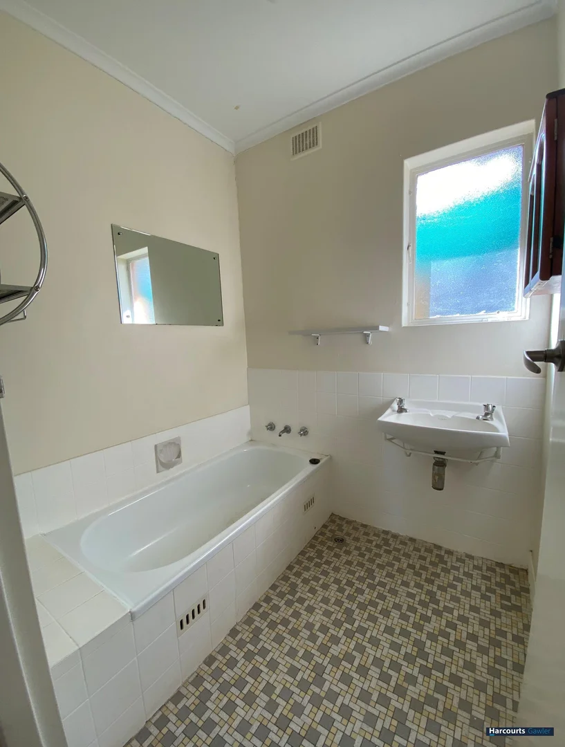 Additional image 11 of 12 Somerset Road, Para Hills SA 5096