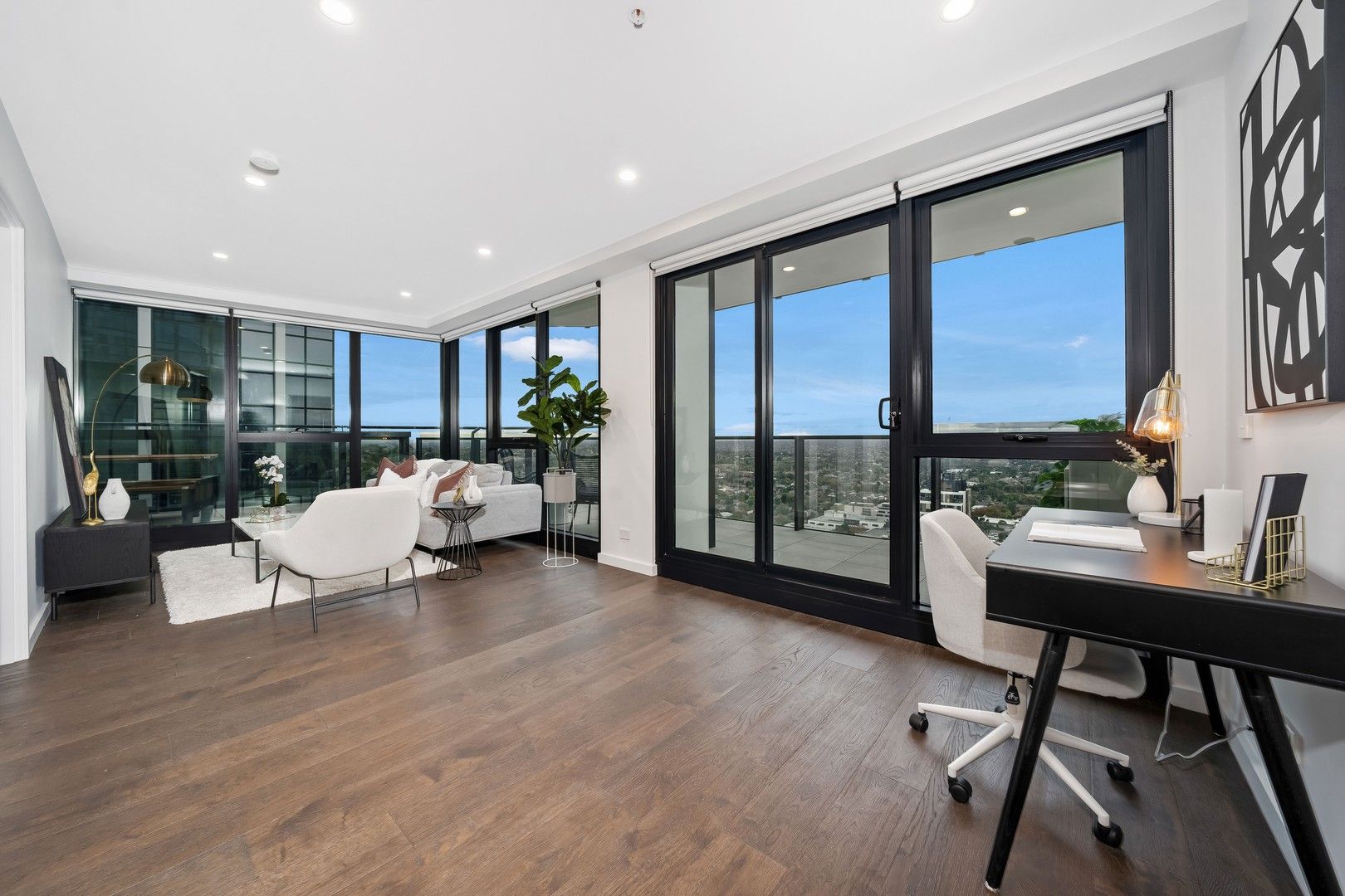 3 bedrooms Apartment / Unit / Flat in 2001/826 Whitehorse Road BOX HILL VIC, 3128
