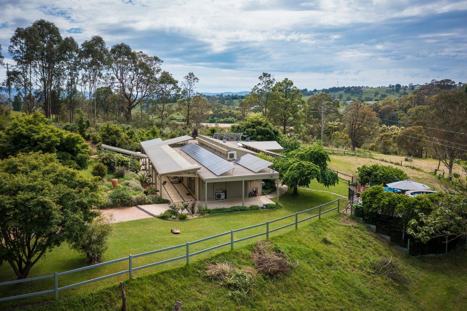 5 bedrooms House in 52 Gillcrest Drive BUCKAJO NSW, 2550