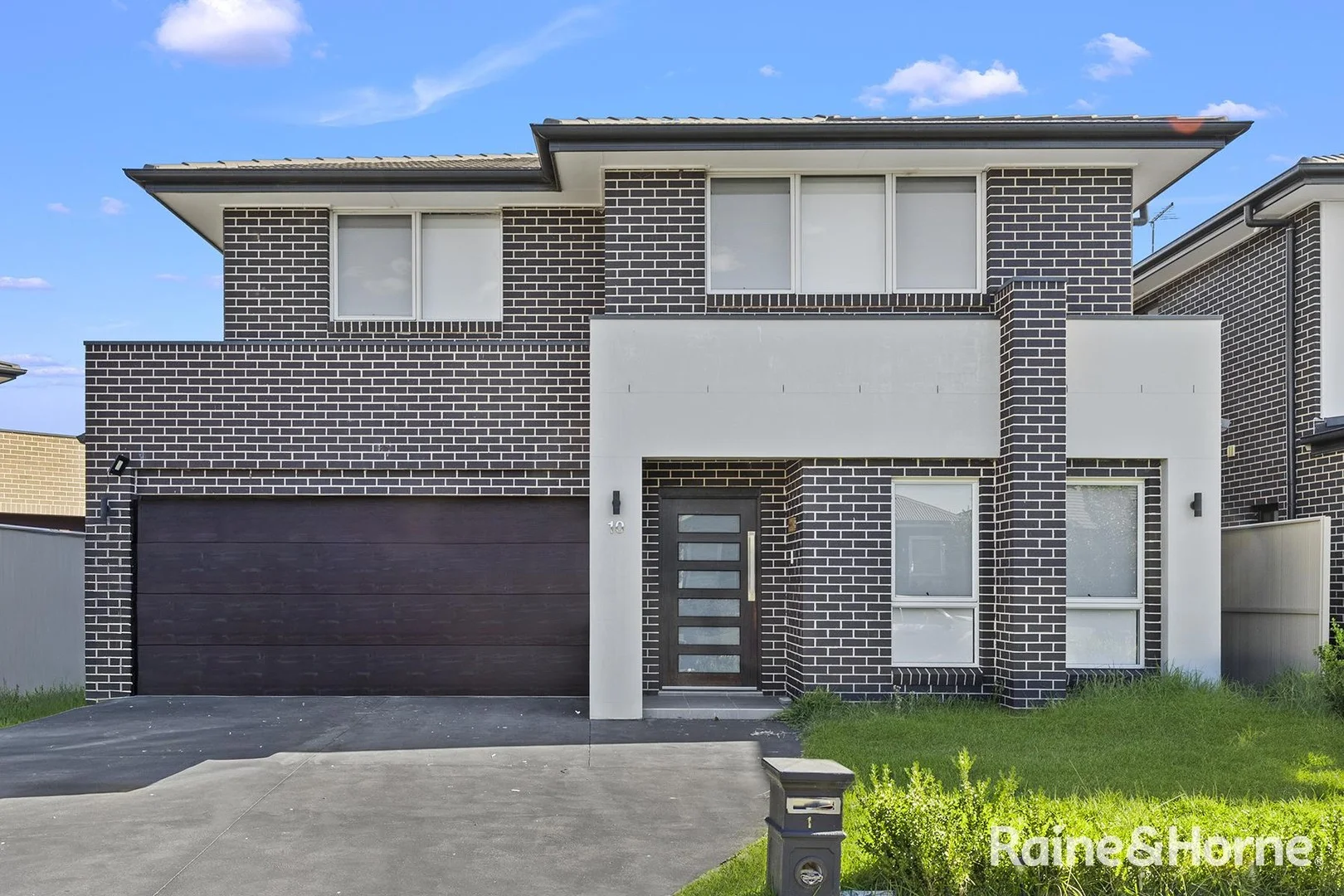 10 Wattle Street, Spring Farm NSW 2570