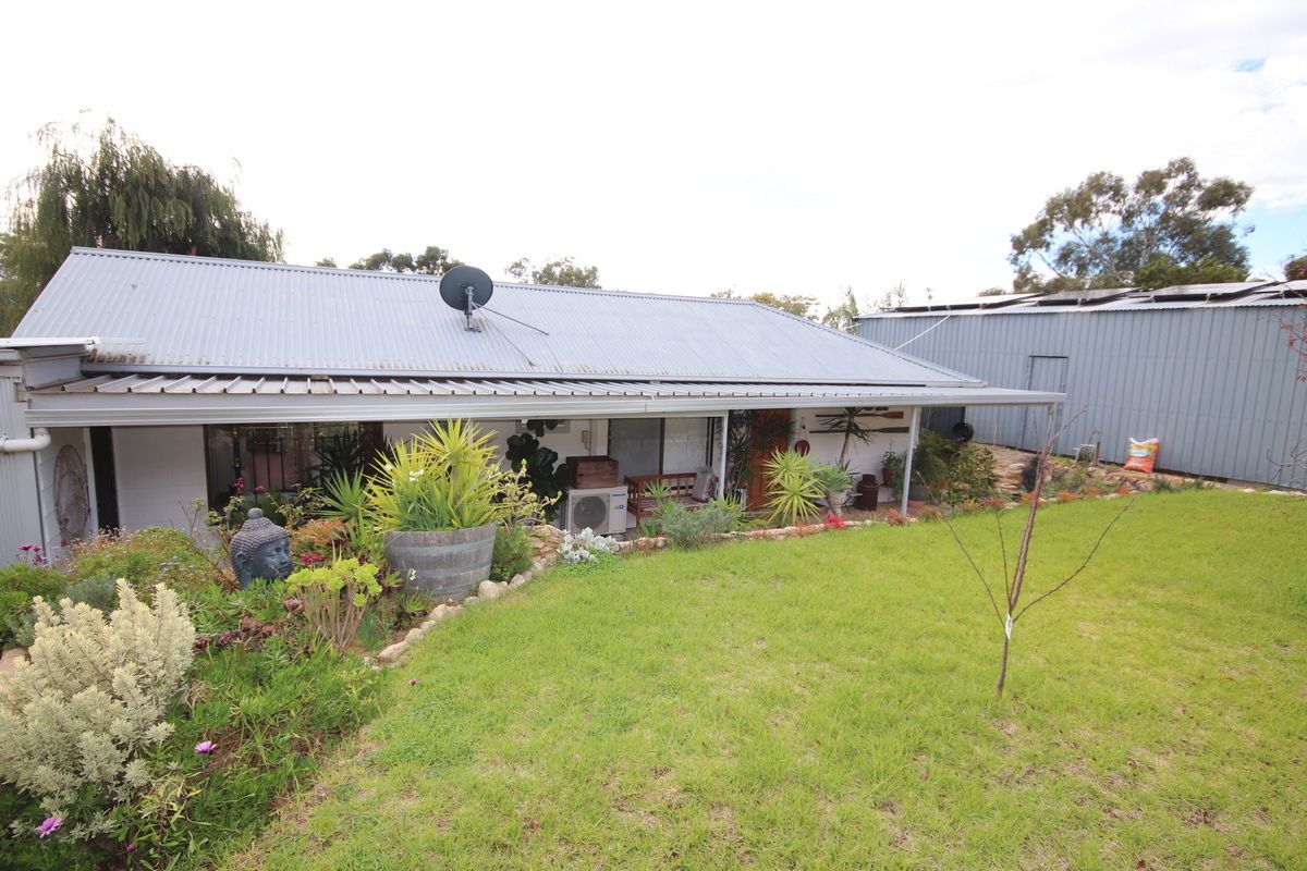 11 Khancoban Place, Younghusband SA 5238, Image 0