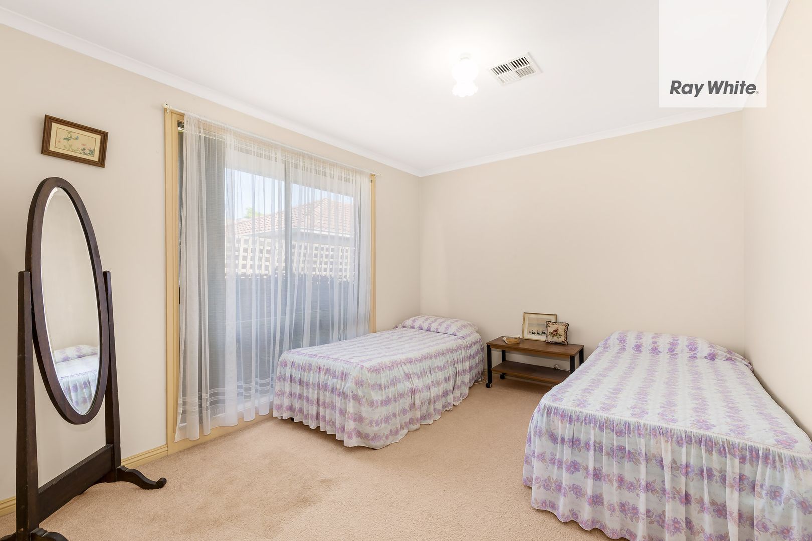 2/42 Carbon Crescent, Mill Park VIC 3082, Image 2