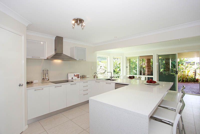 69 Skye Place, UPPER KEDRON QLD 4055, Image 2