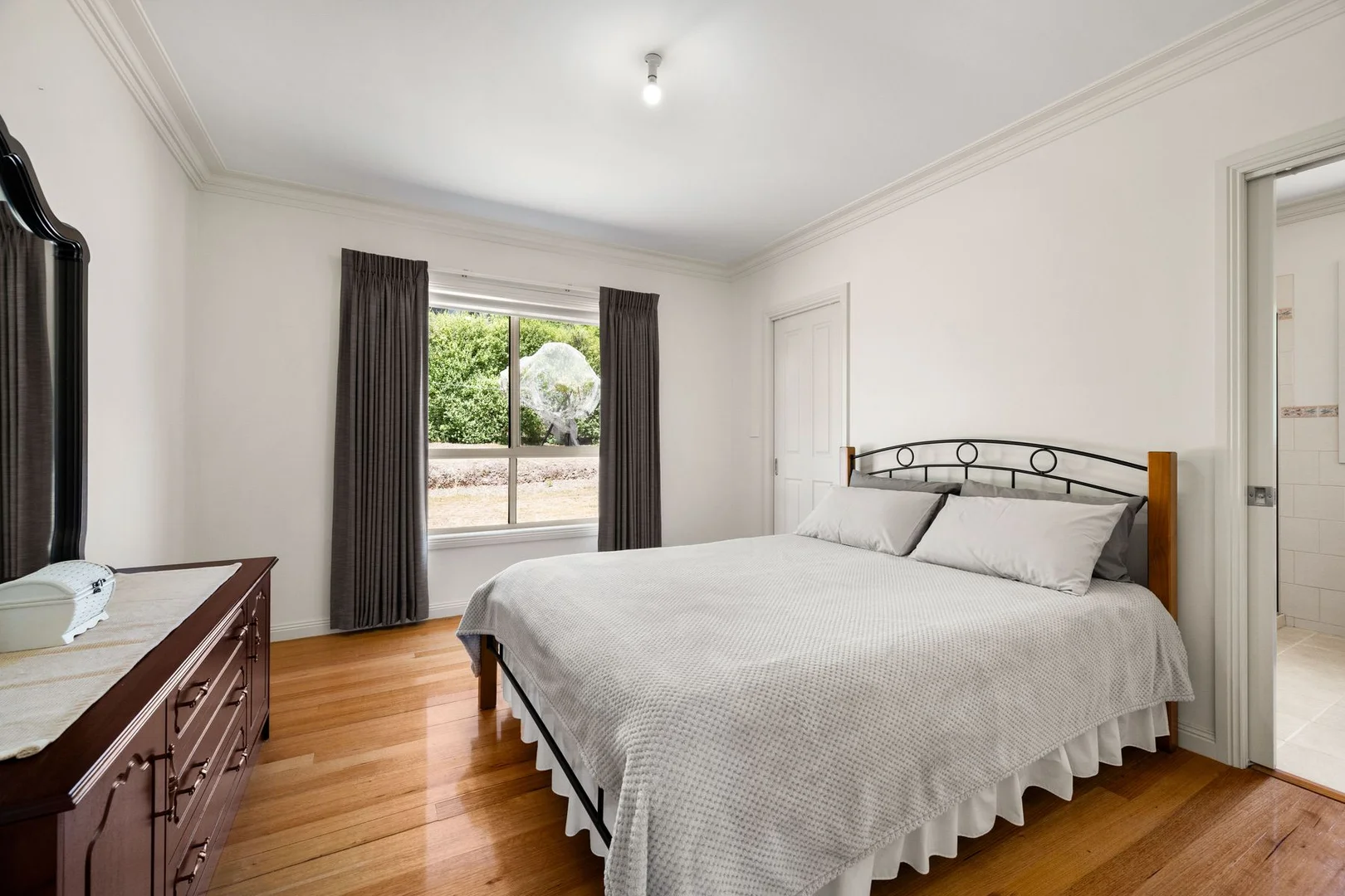 Additional image 14 of 1 James Close, Bright VIC 3741