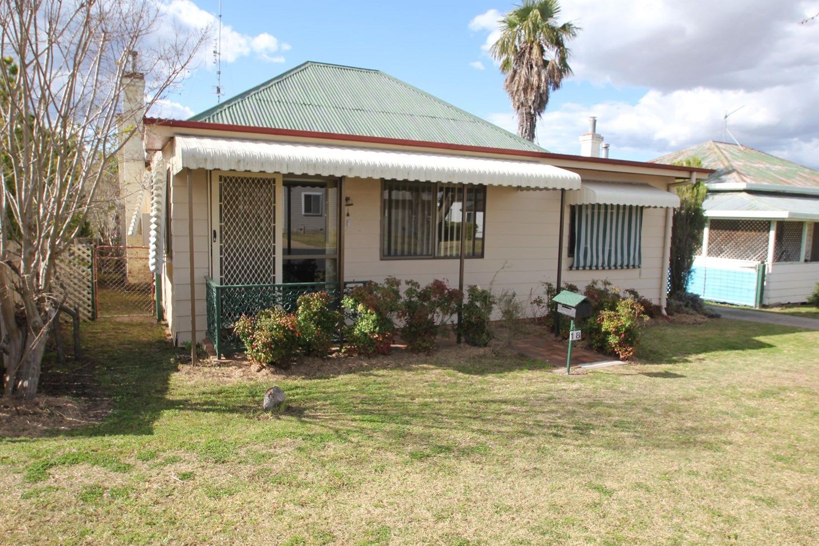 18 Molesworth Street, Tenterfield NSW 2372, Image 0