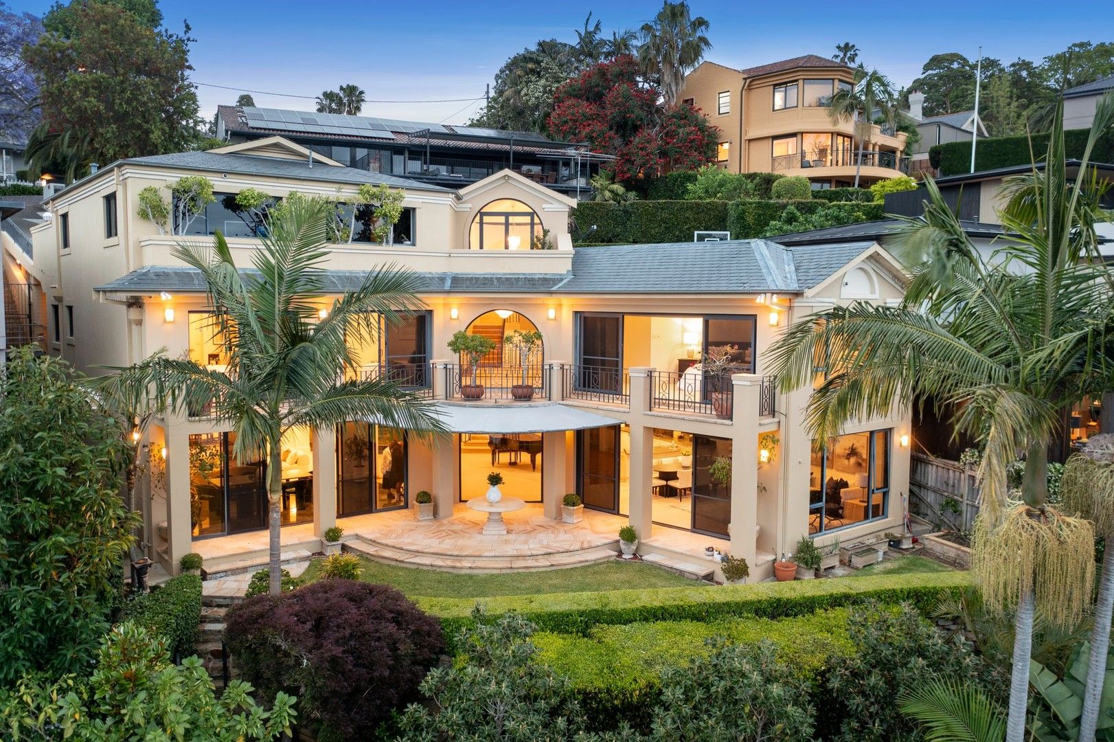 4 bedrooms House in 8 Campbell Street HUNTERS HILL NSW, 2110