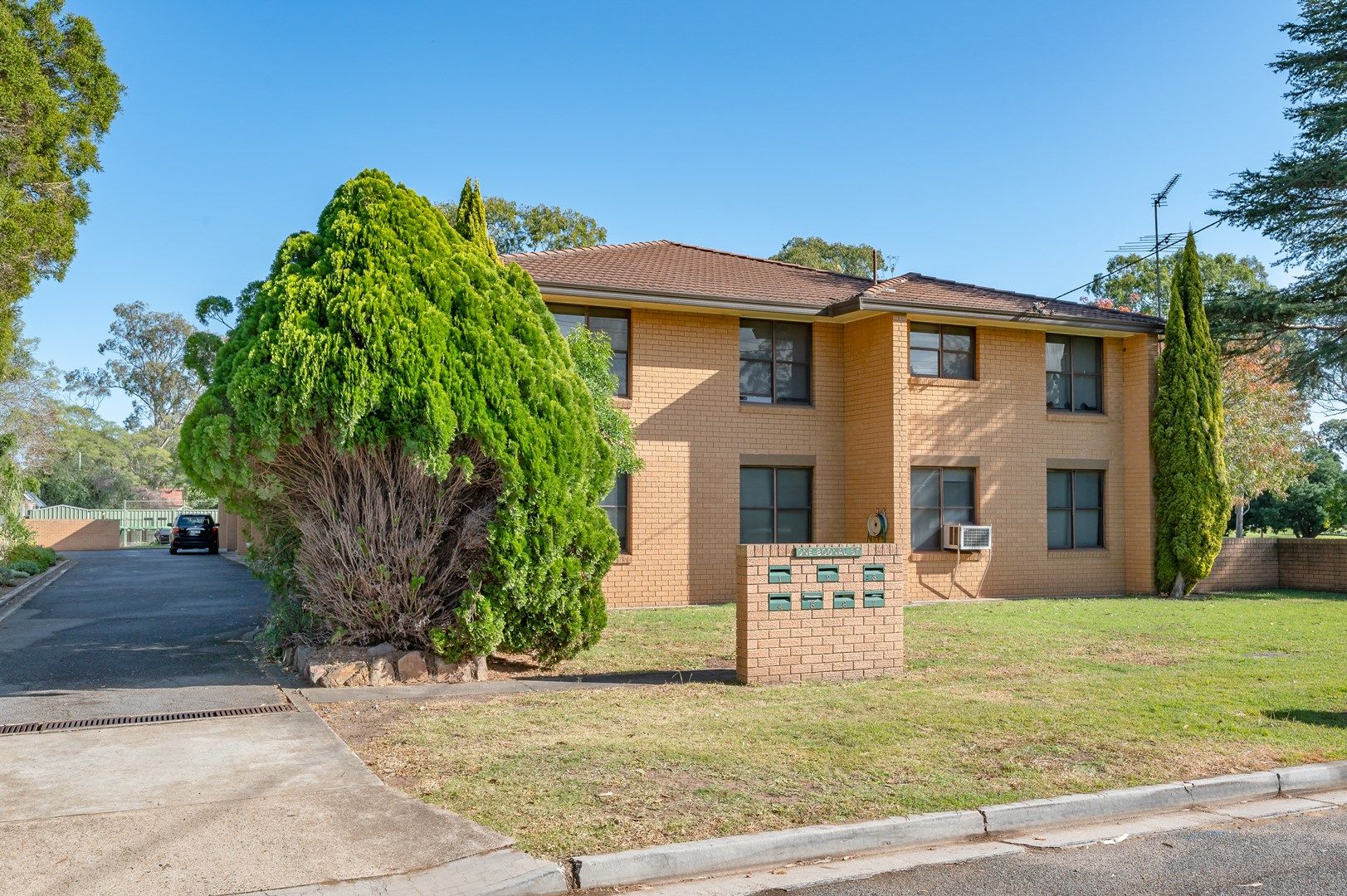 4/1 Boonal Street, Singleton NSW 2330, Image 0