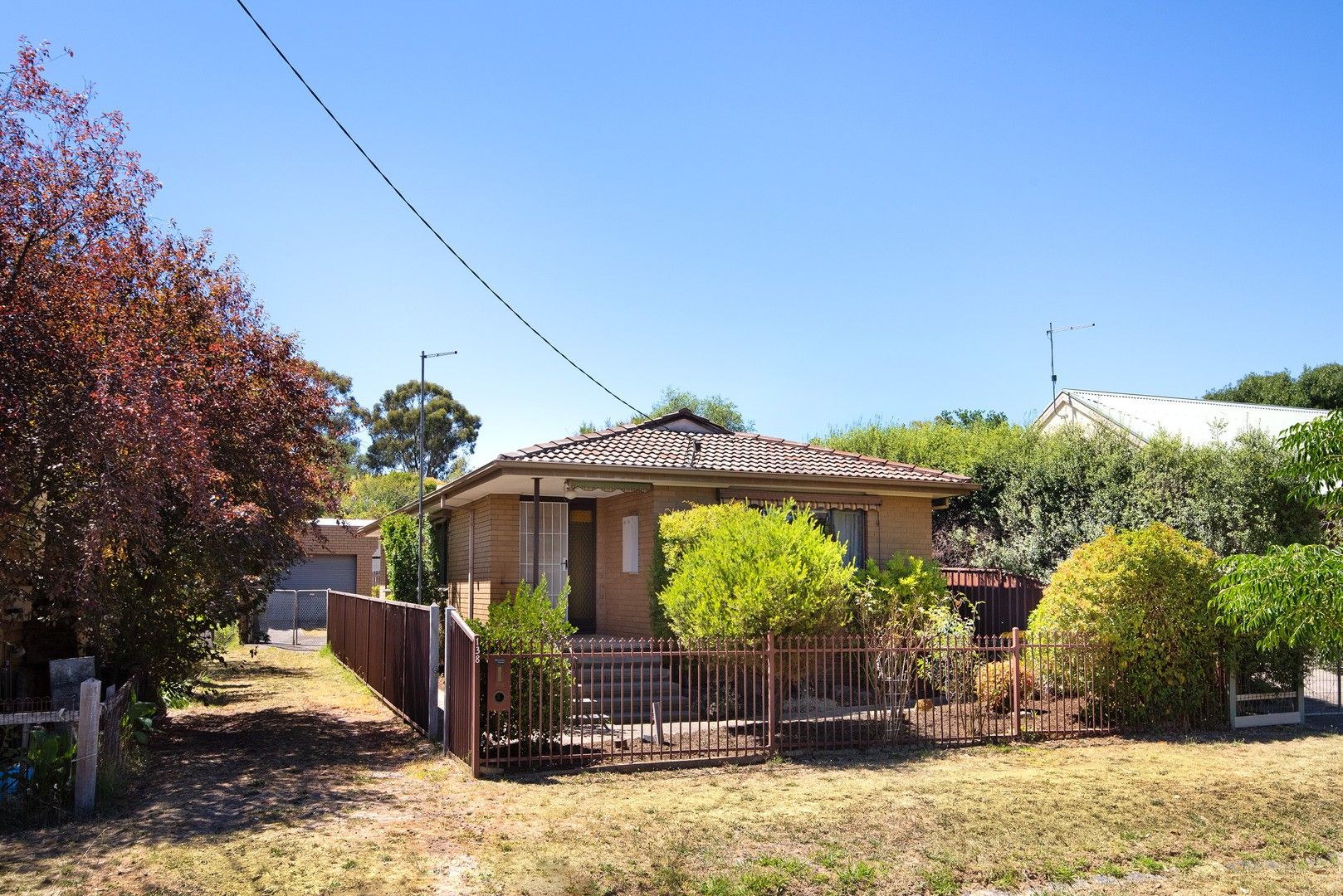 3 bedrooms House in 138 Hargraves Street CASTLEMAINE VIC, 3450