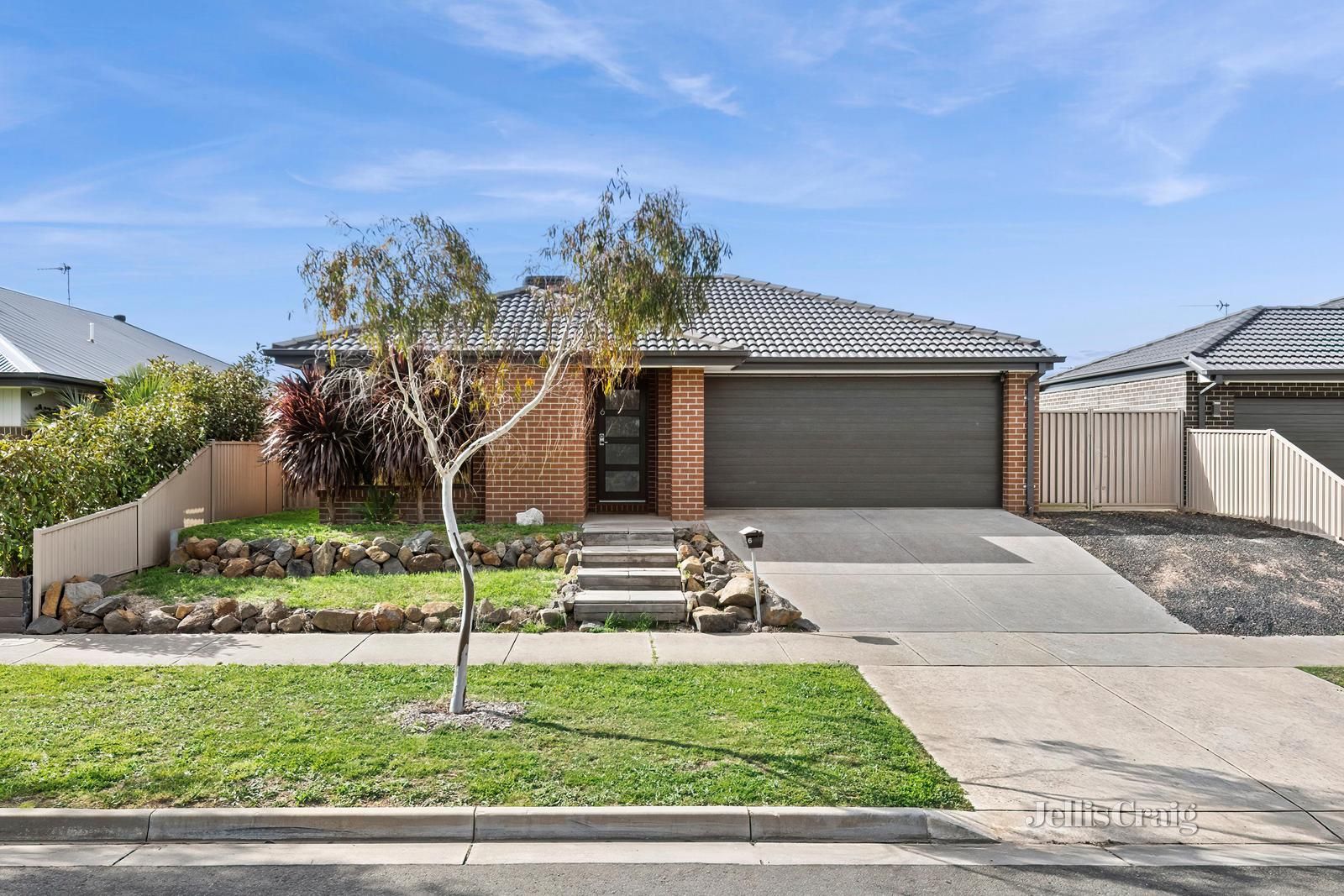 3 bedrooms House in 6 Parkland Drive WINTER VALLEY VIC, 3358