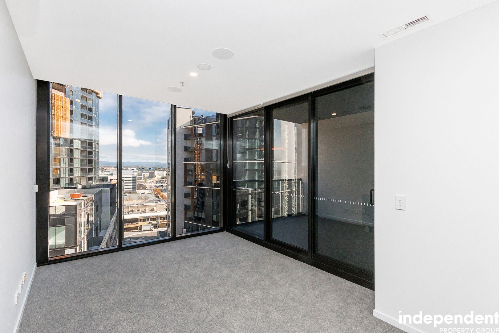 1 bedrooms Apartment / Unit / Flat in 1005/4 Grazier Lane BELCONNEN ACT, 2617