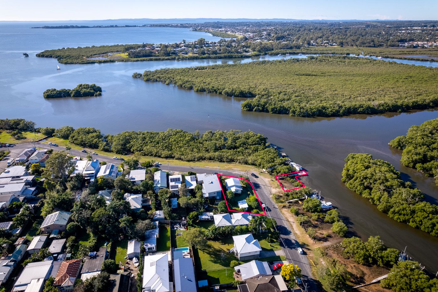 3 bedrooms House in  LOTA QLD, 4179